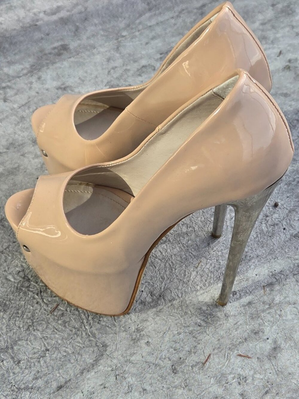 Tajna Club Beige Gloss Peep Toe Metallic High Heels